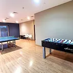 1Br Cool Vibes Pool Views Dubai Marina